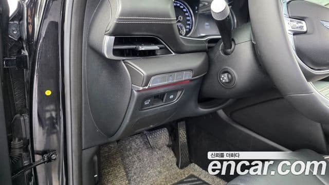 Genesis GV80 2021 — Şəkil 18/20