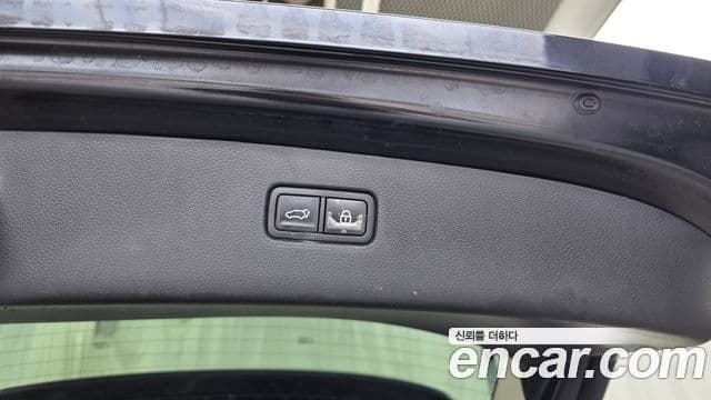 Genesis GV80 2021 — Photo 19/35