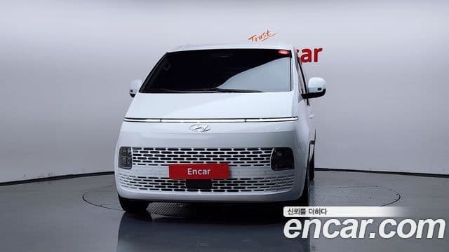 Hyundai Staria 2024 — ფოტო 3/20