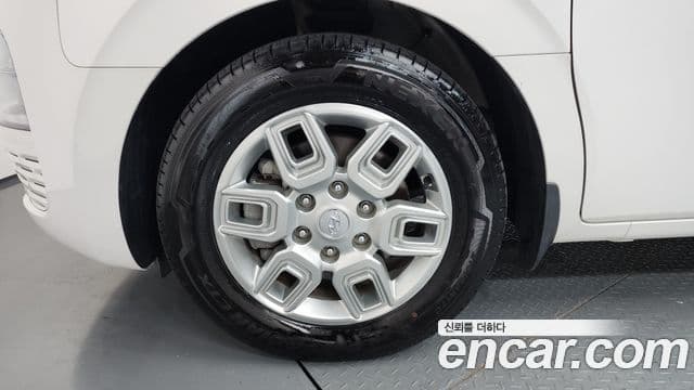 Hyundai Staria 2024 — ფოტო 5/20