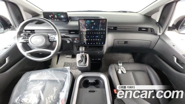 Hyundai Staria 2024 — ფოტო 7/20