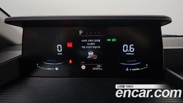 Hyundai Staria 2024 — ფოტო 8/20