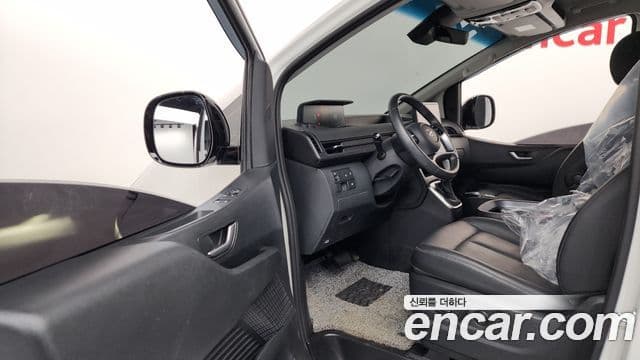 Hyundai Staria 2024 — ფოტო 10/20