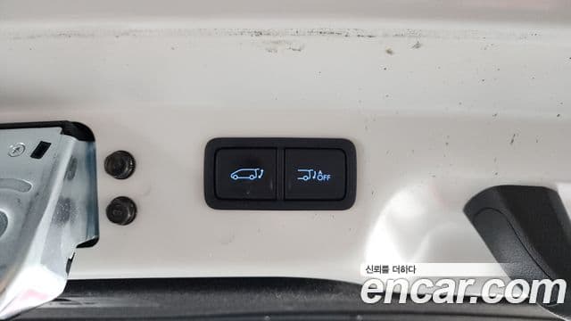 Hyundai Staria 2024 — ფოტო 19/20