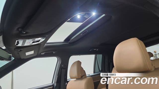Hyundai Santa Fe 2024 — Şəkil 30/33