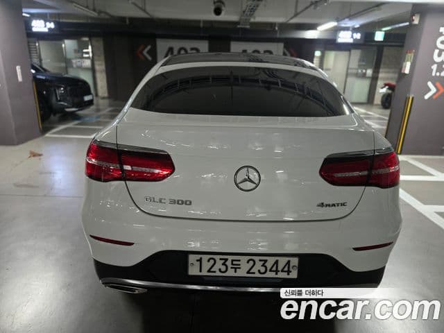 Mercedes-Benz GLC-Class 2019 — Şəkil 4/10