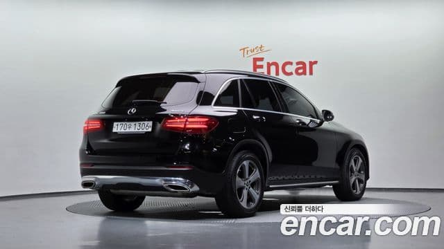 Mercedes-Benz GLC-Class 2019 — Фото 2/20