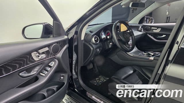 Mercedes-Benz GLC-Class 2019 — Фото 10/20
