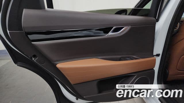 Genesis G80 2020 — Şəkil 14/31