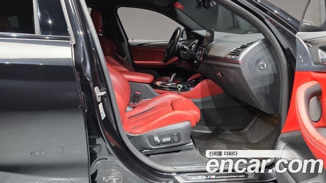 BMW X4M 2022 — ფოტო 30/34