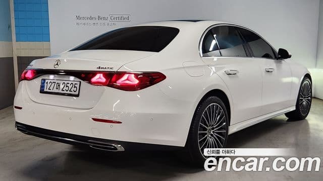 Mercedes-Benz E-Class 2024 — ფოტო 1/19