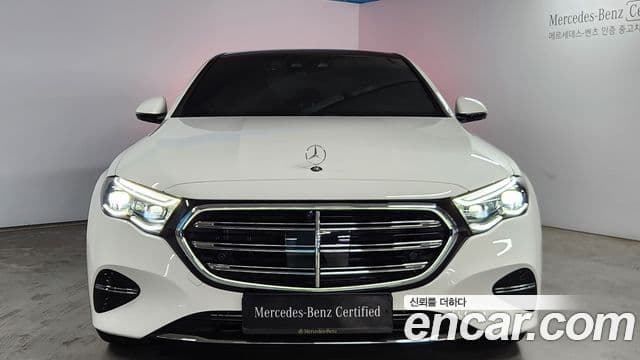 Mercedes-Benz E-Class 2024 — ფოტო 2/19