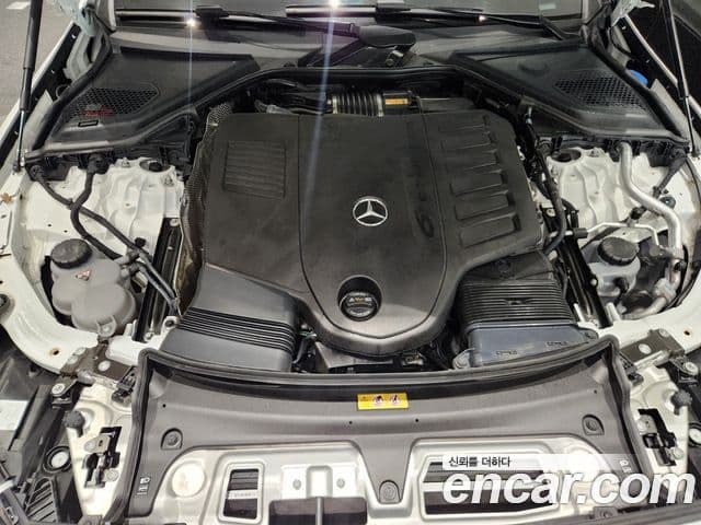 Mercedes-Benz E-Class 2024 — ფოტო 5/19