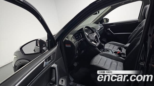 Volkswagen Tiguan 2023 — Şəkil 9/20