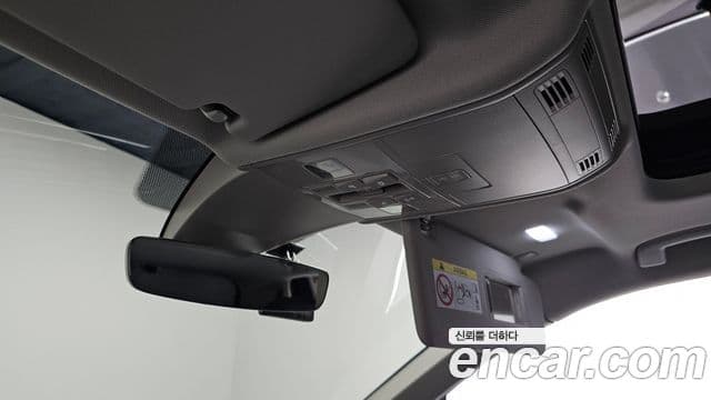 Volkswagen Tiguan 2023 — Şəkil 18/20