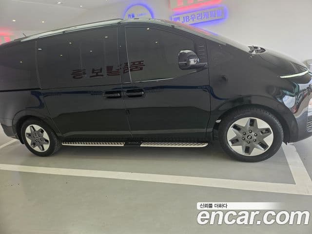 Hyundai Staria 2024 — Şəkil 3/20