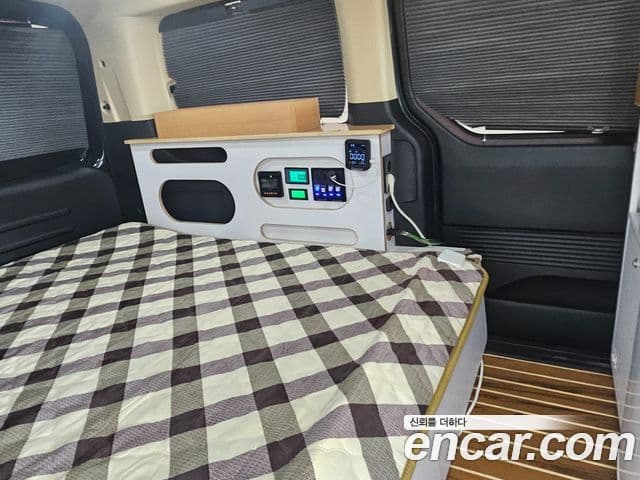 Hyundai Staria 2024 — Şəkil 18/20