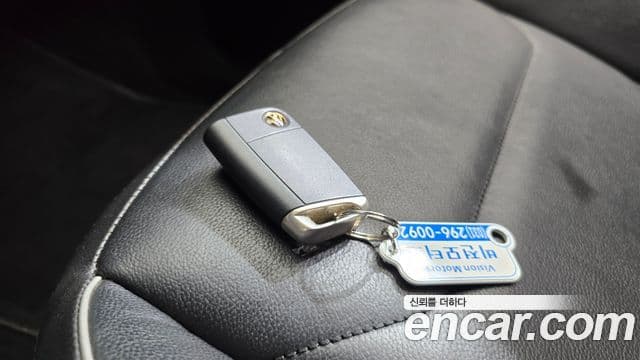 Volkswagen Tiguan 2018 — ფოტო 15/20