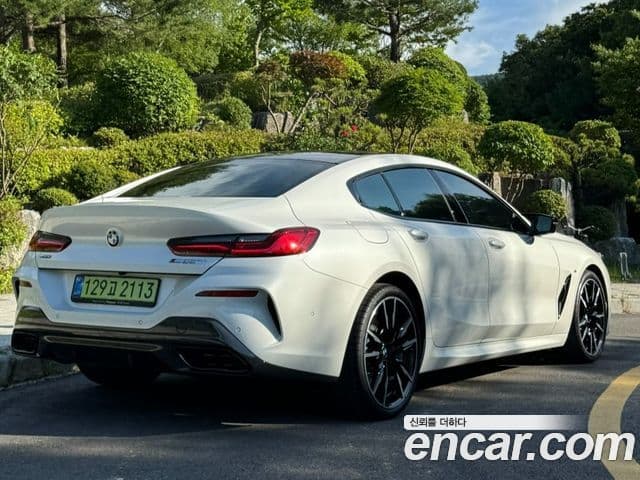 BMW 8 Series 2025 — ფოტო 1/20
