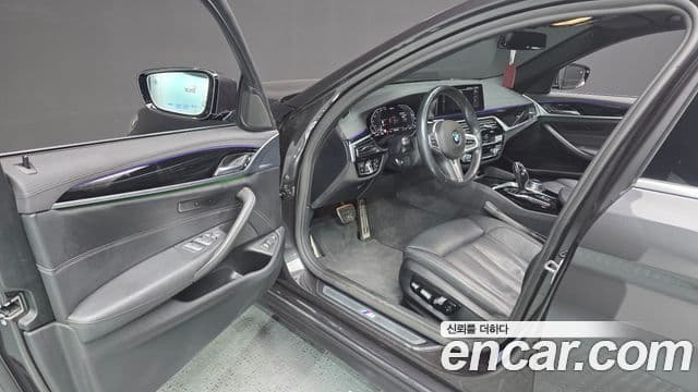 BMW 5 Series 2020 — Şəkil 10/20