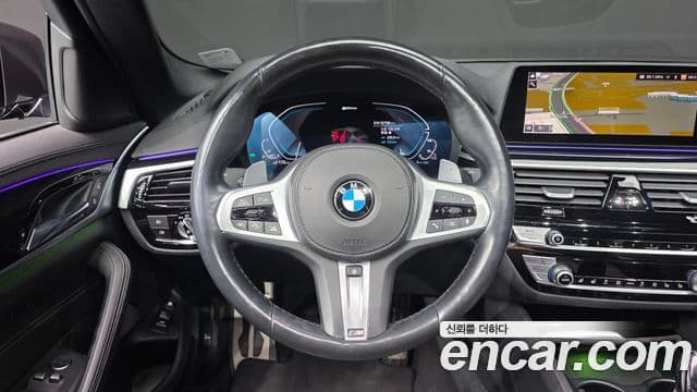 BMW 5 Series 2020 — Şəkil 14/20