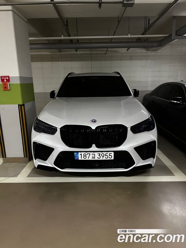 BMW X5M 2023 — ფოტო 4/14
