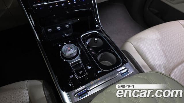 Kia Carnival 2022 — Şəkil 9/20