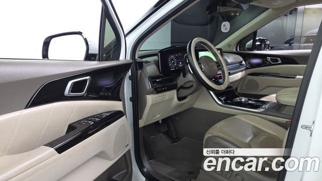 Kia Carnival 2022 — Şəkil 10/20