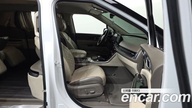 Kia Carnival 2022 — Şəkil 11/20