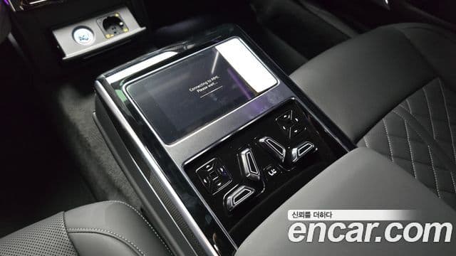 Audi S8 2025 — Photo 33/39
