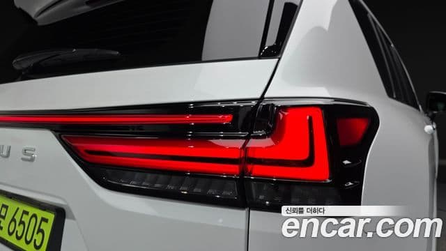Lexus LX 2025 — Photo 44/44