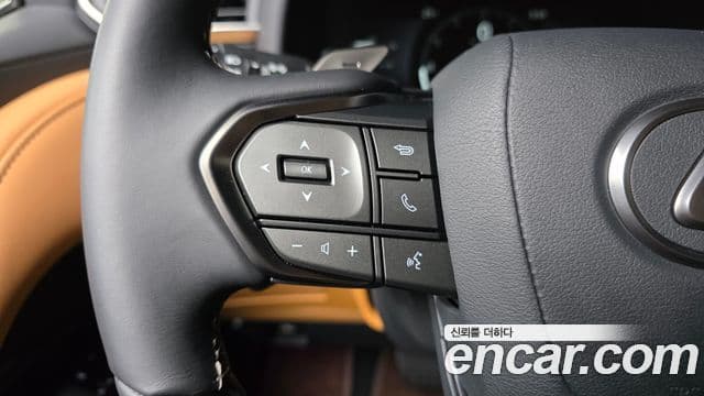 Lexus LX 2025 — Photo 23/44