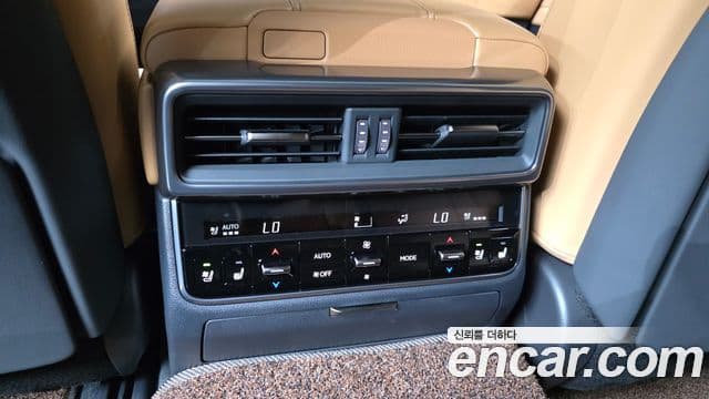 Lexus LX 2025 — Photo 12/44