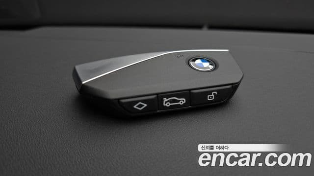 BMW 5 Series 2025 — Фото 19/20