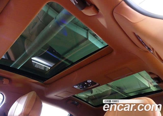 Bentley Flying Spur 2022 — ფოტო 12/20