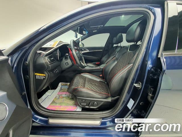 Genesis G70 2020 — ფოტო 8/20