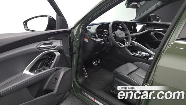 Audi Q5 2025 — Şəkil 10/20