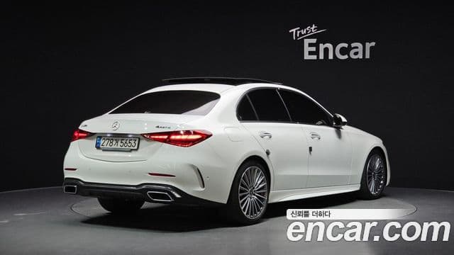 Mercedes-Benz C-Class 2023 — ფოტო 2/20