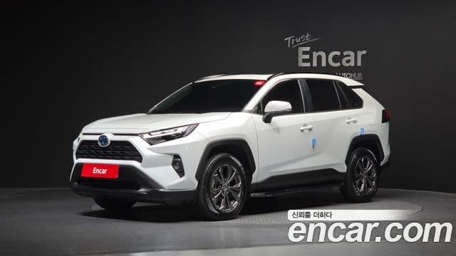 Toyota RAV4 2023 — Photo 1/20