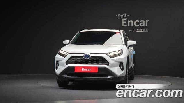 Toyota RAV4 2023 — Photo 15/20