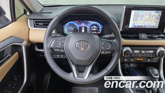 Toyota RAV4 2023 — Photo 11/20