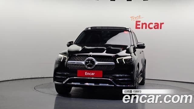 Mercedes-Benz GLE-Class 2020 — ფოტო 3/20