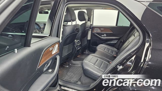 Mercedes-Benz GLE-Class 2020 — ფოტო 12/20