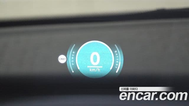 Mini Cooper Electric 2024 — ფოტო 25/31