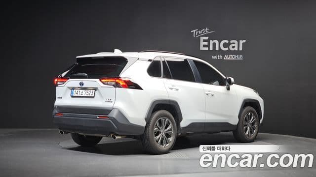 Toyota RAV4 2024 — Şəkil 1/20