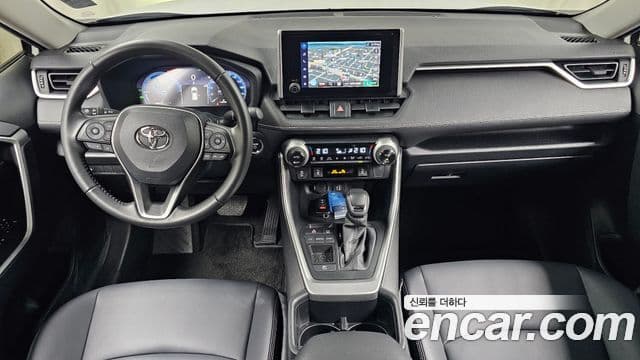 Toyota RAV4 2024 — Şəkil 9/20