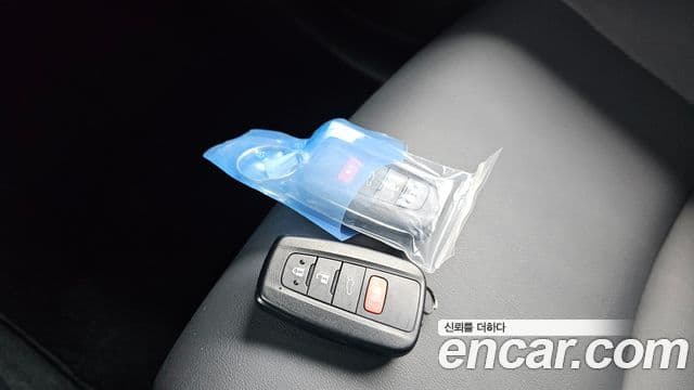 Toyota RAV4 2024 — Photo 6/20