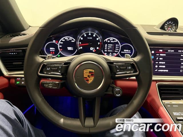 Porsche Panamera 2023 — Şəkil 12/20