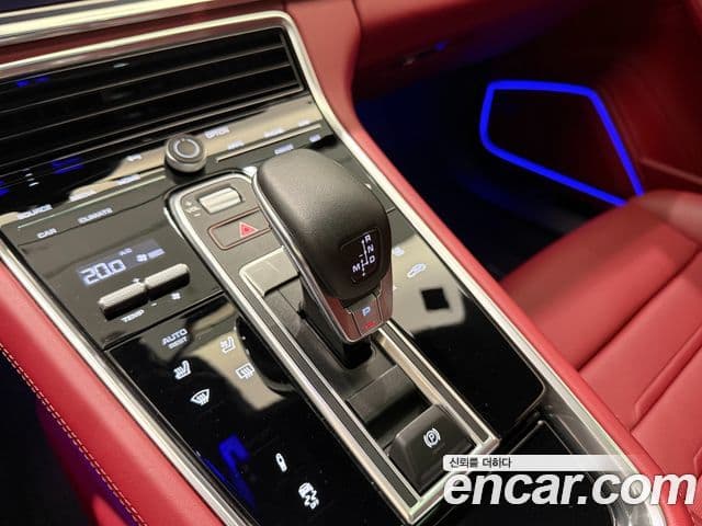 Porsche Panamera 2023 — Şəkil 19/20