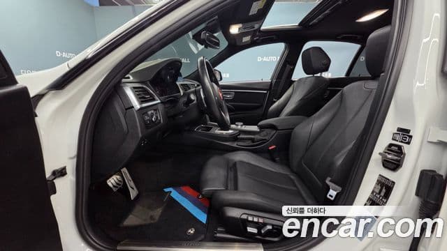 BMW 3 Series 2018 — Photo 20/20